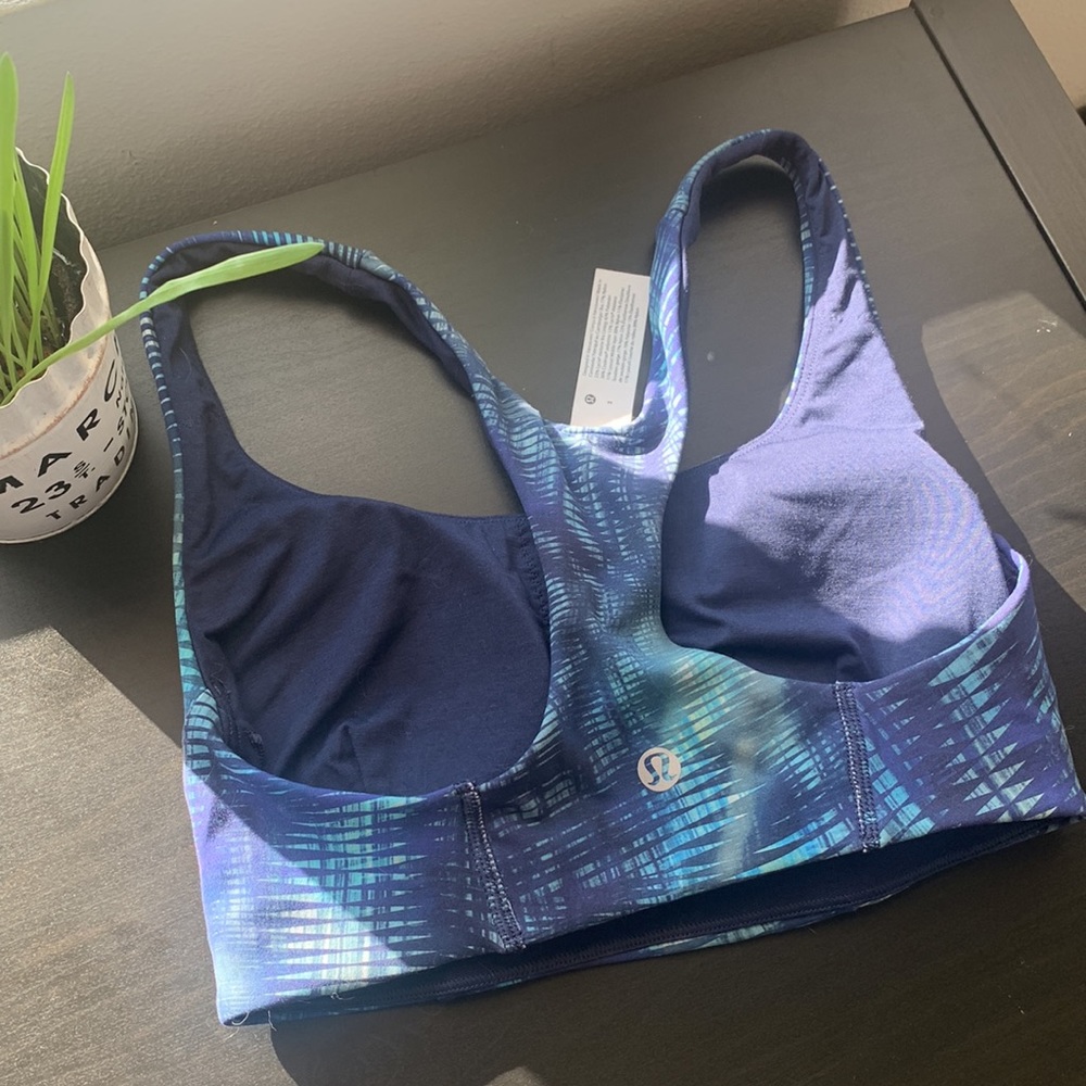 Lululemon Sports Racer Back Bra - Picture 6 of 7